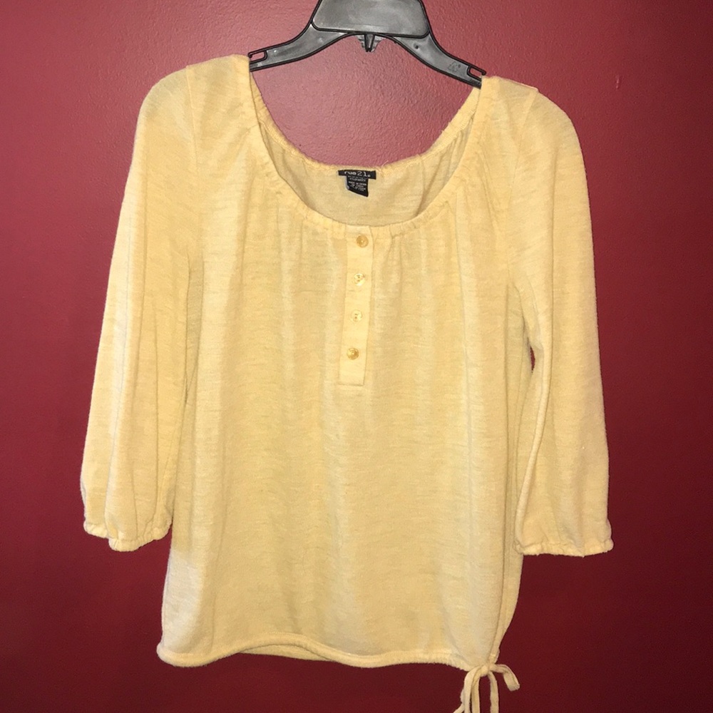 Rue 21 light yellow top.